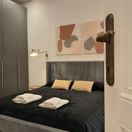 Art Deco Design * Terst